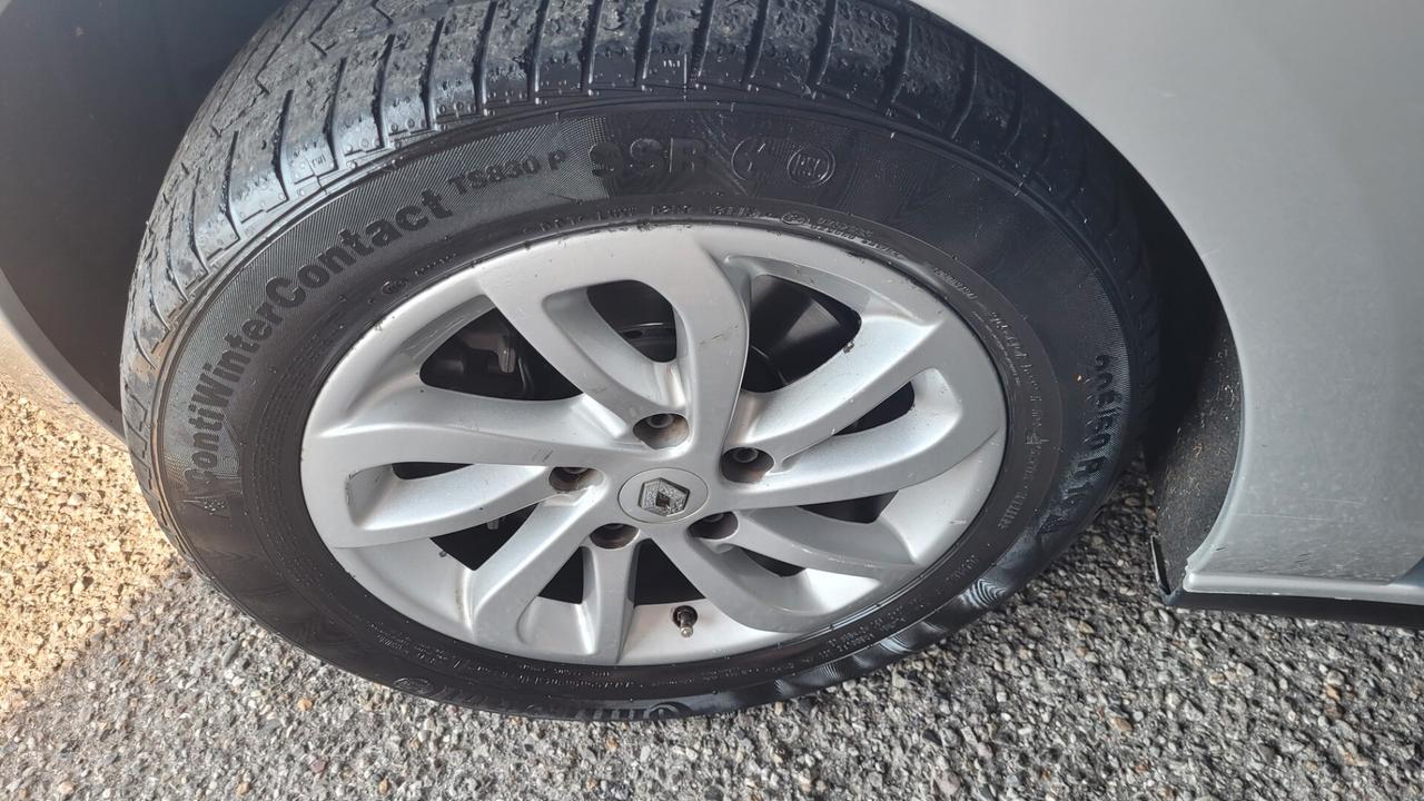 Renault Scenic XMOD 1.5 DIESEL ..