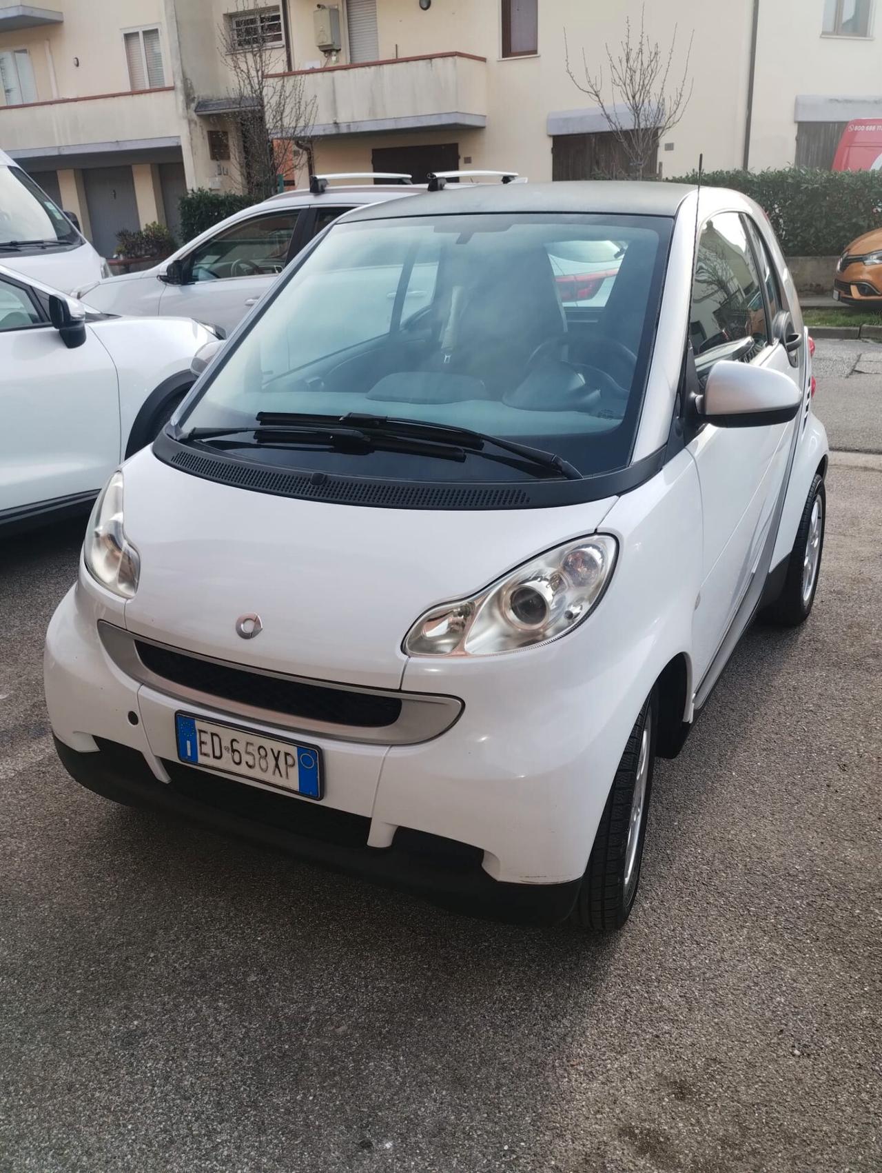 Smart ForTwo 1000 52 kW coupé passion