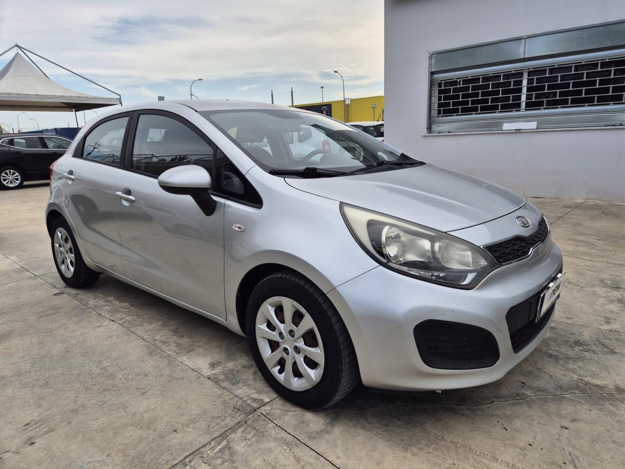 Kia Rio 1.1 CRDi WGT 5p. EX