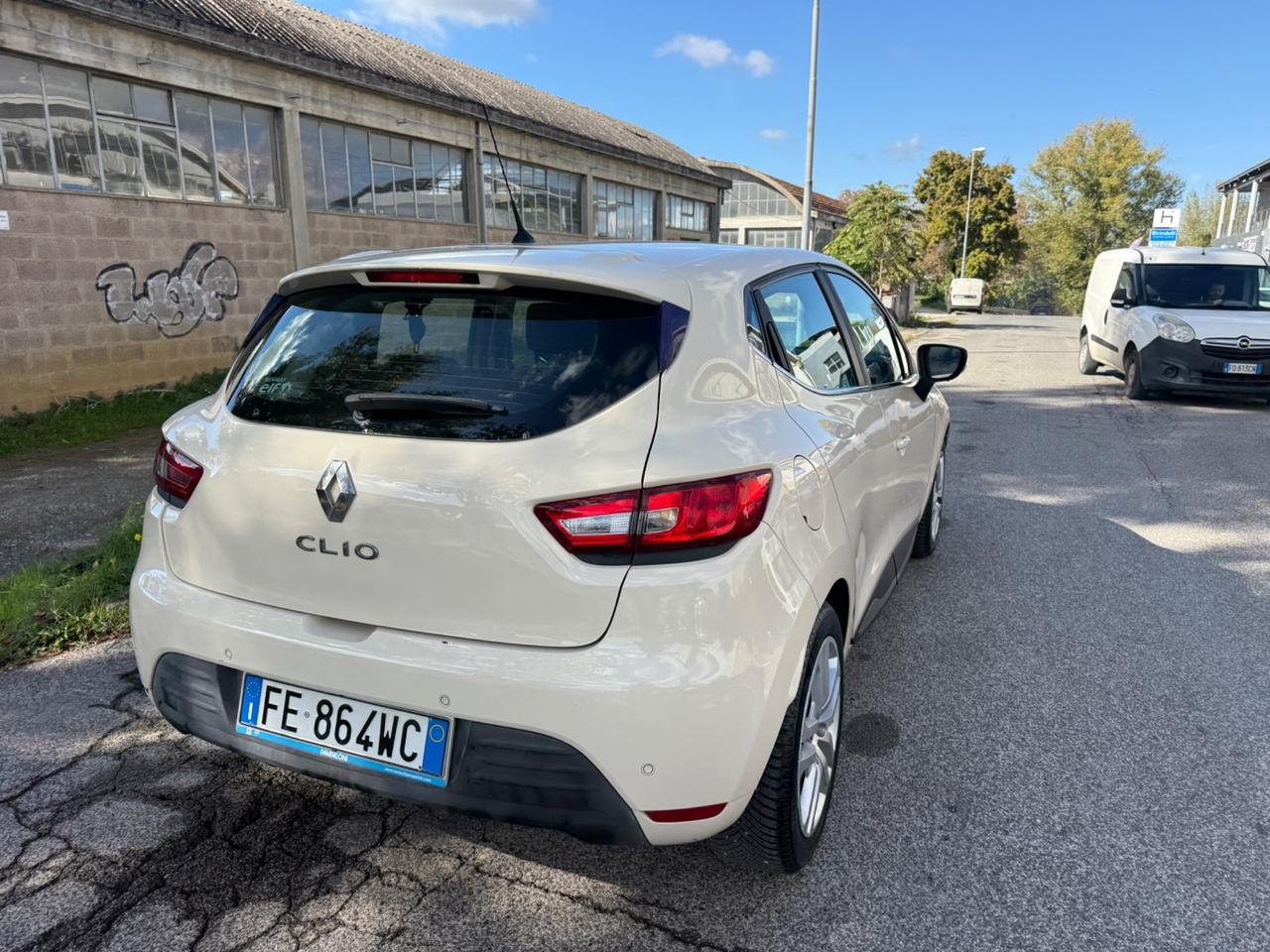 Renault Clio 1.2 75CV 5 porte Intens