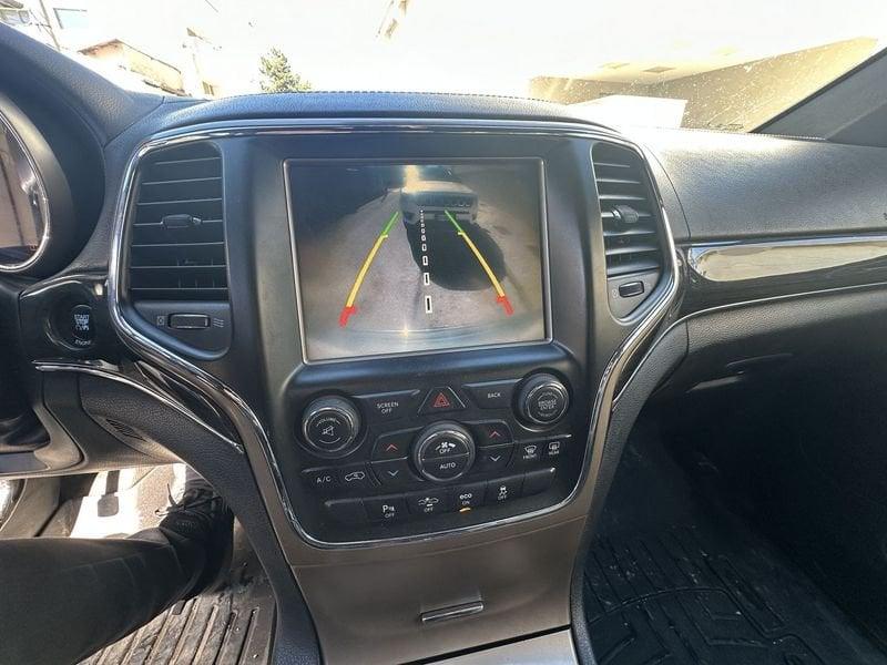 Jeep Grand Cherokee Grand Cherokee 3.0 crd V6 Limited c/navi 250cv auto