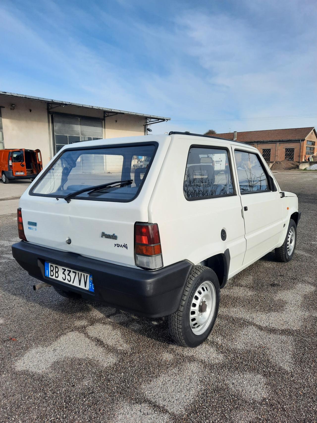 Fiat Panda 900 i.e. cat Young
