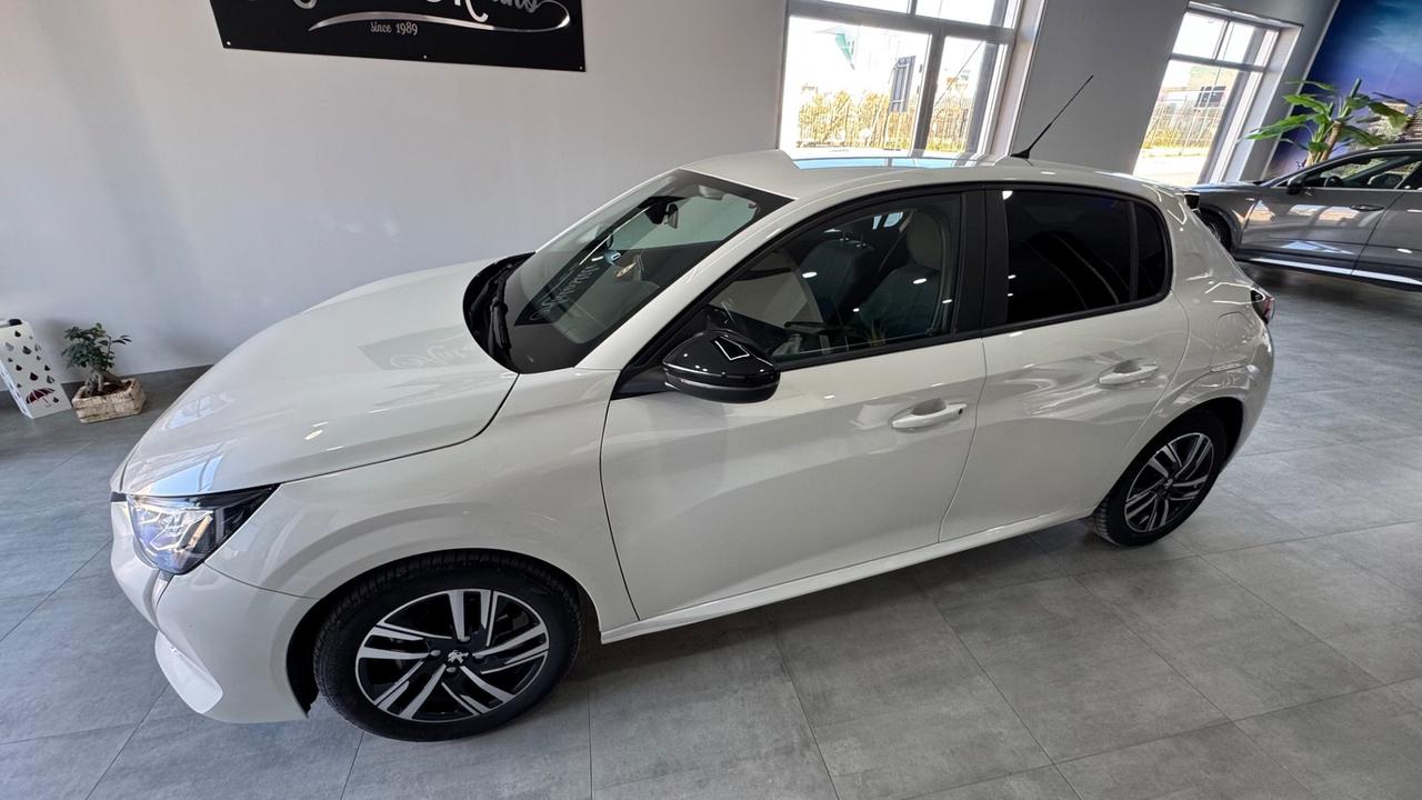 Peugeot 208 PureTech 75 Allure-64.000 km