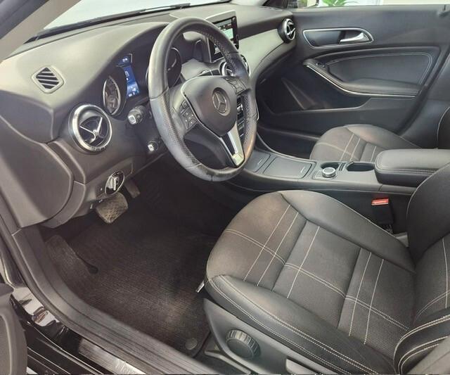 Mercedes-benz CLA 220 Automatic Premium