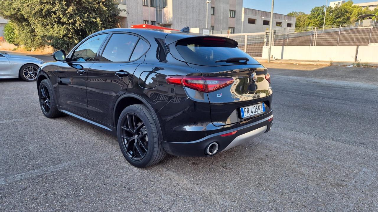 Alfa Romeo Stelvio 2.2 Turbodiesel 210 CV AT8 Q4 Super