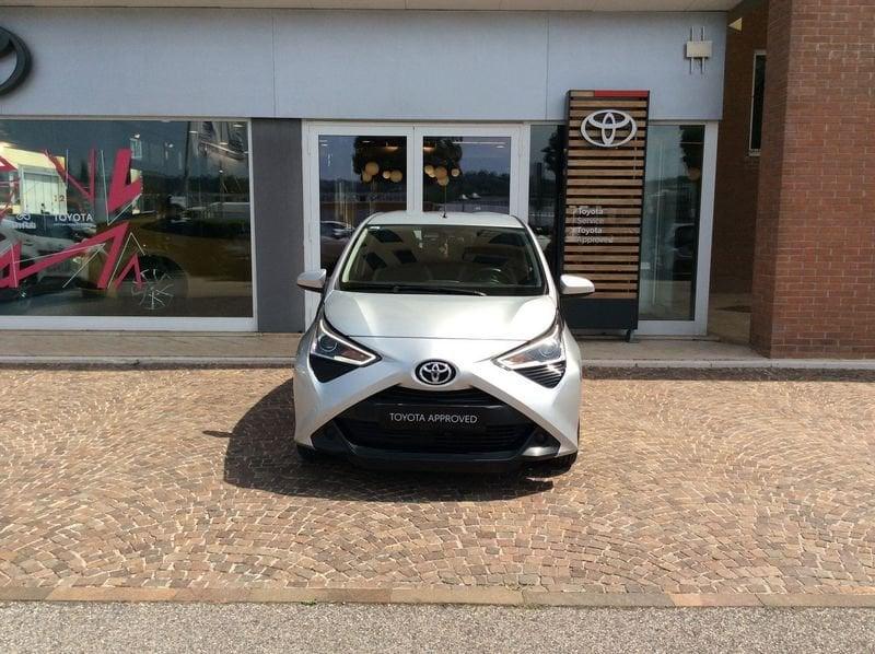 Toyota Aygo Connect 1.0 VVT-i 72 CV 5 porte x-play