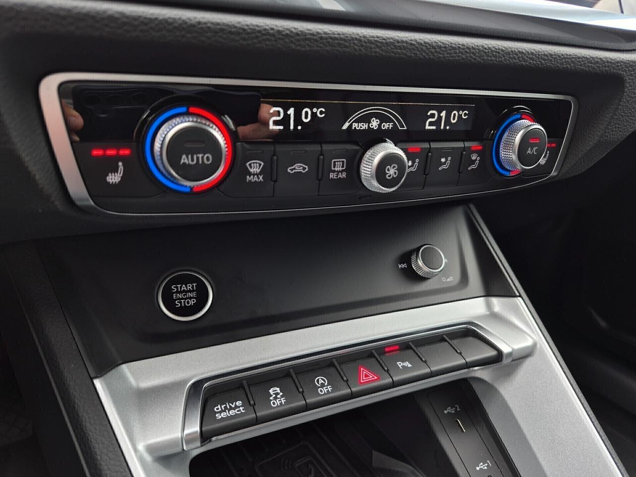 Audi Q3 SPORTBACK 35 TFSI S TRONIC MATRIX LAVAFARI CARPLAY WIRELESS ACC