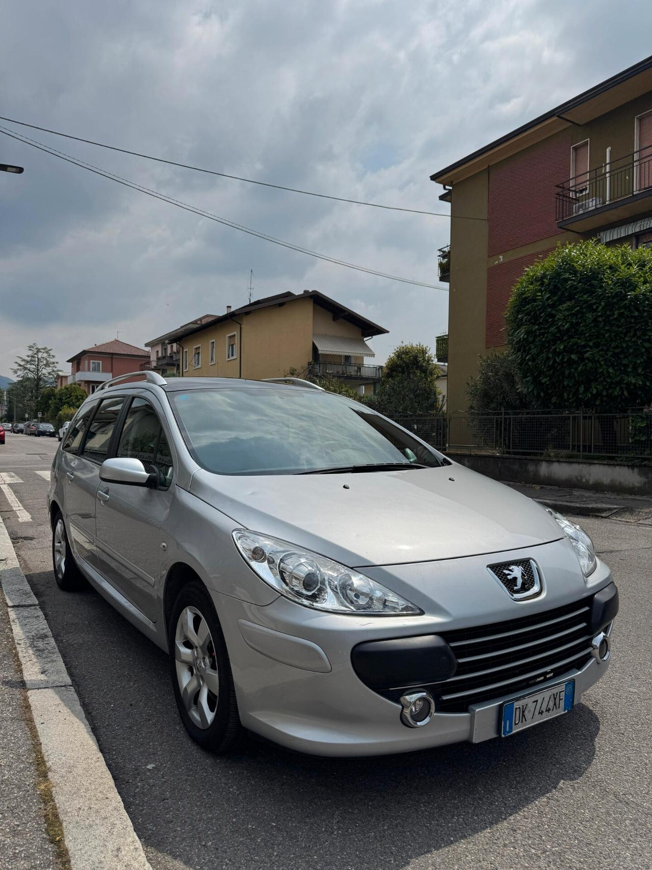 Peugeot 307 station wagon GPL OK NEOPATENTATI