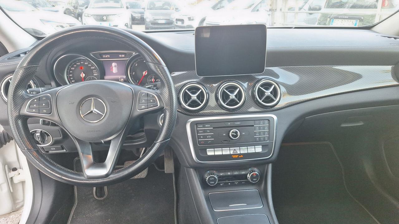 Mercedes-benz GLA 200 d Automatic Premium