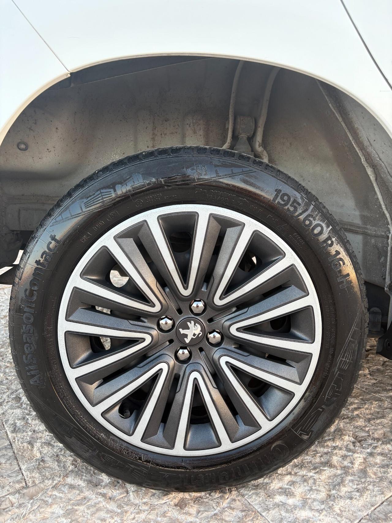 Peugeot 2008 BlueHDi unico proprietario