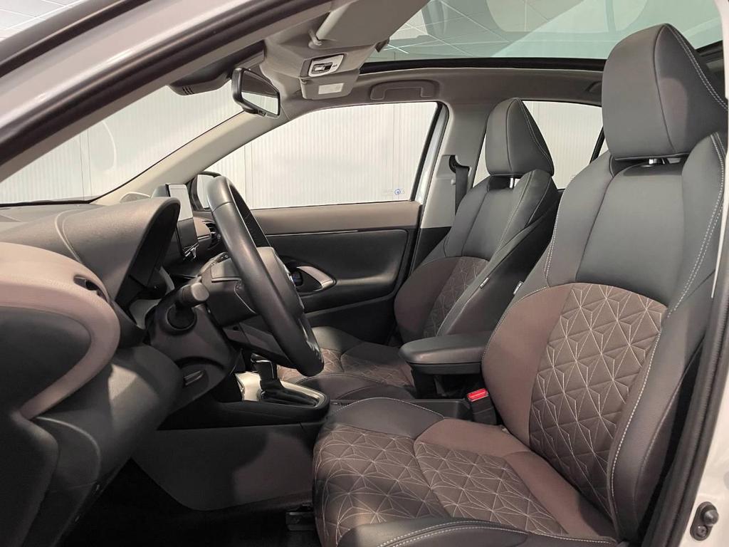 Toyota Yaris Cross 1.5 H Lounge FWD E-CVT