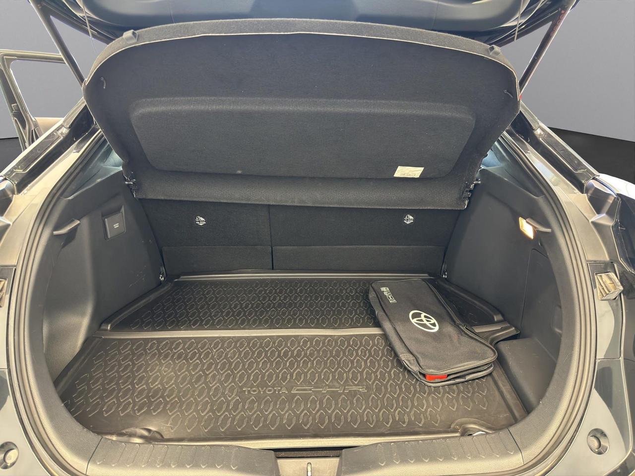 Toyota C-HR 2.0 phev Trend eco fwd e-cvt