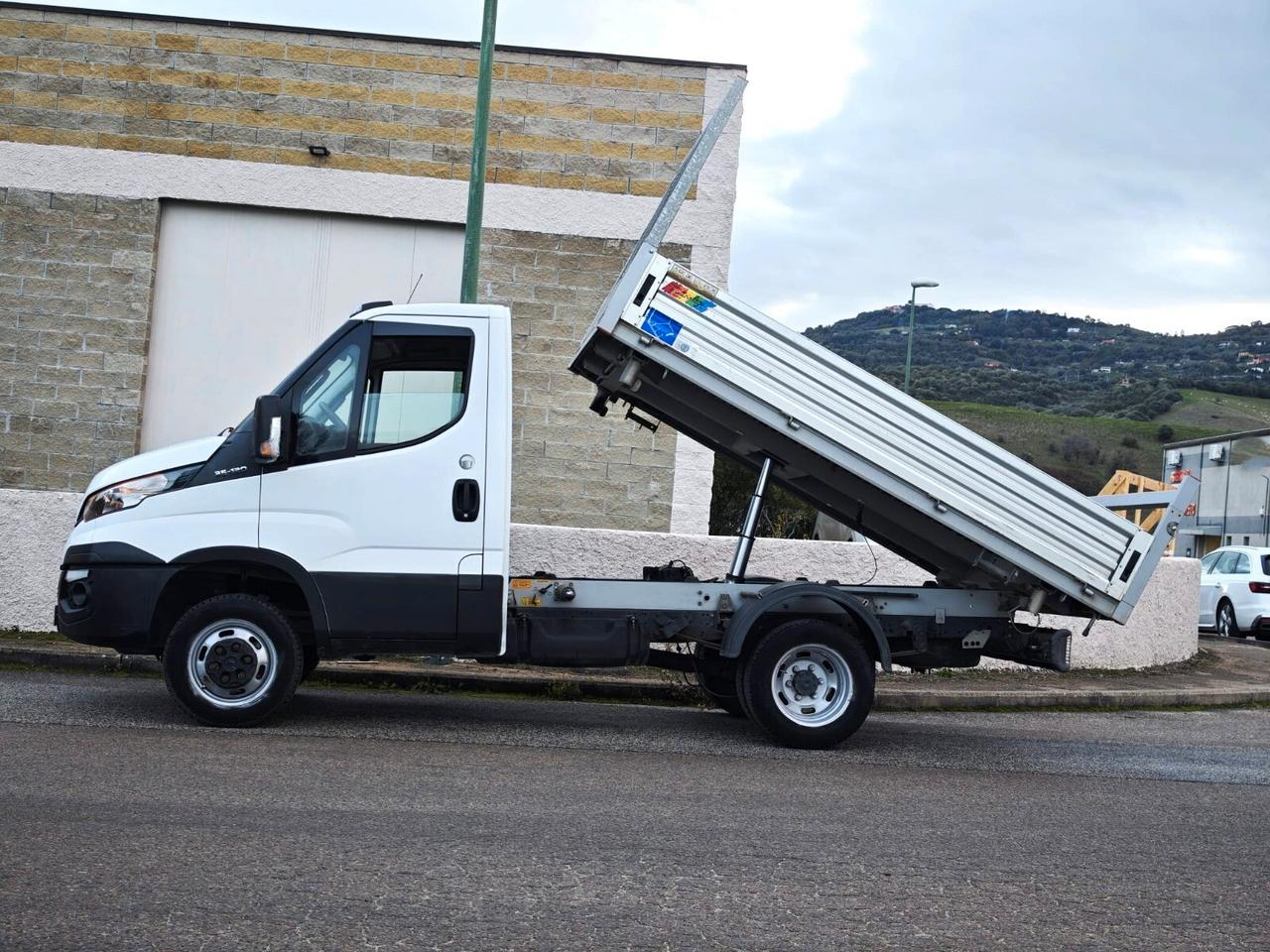 IVECO DAILY 35C12