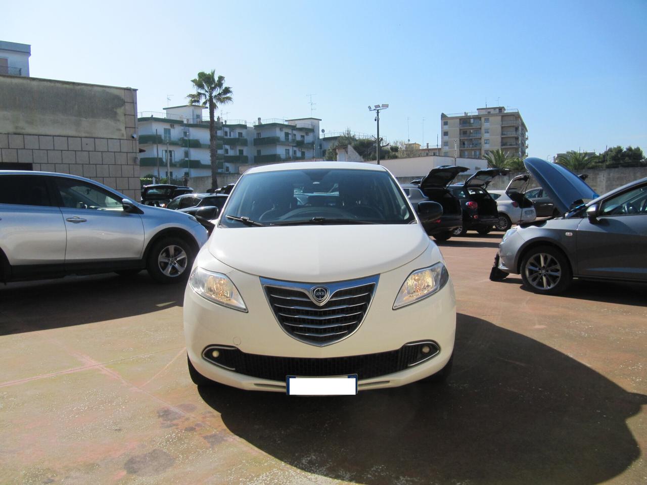 Lancia Ypsilon 1.2 69 CV 5 porte GPL Ecochic Gold