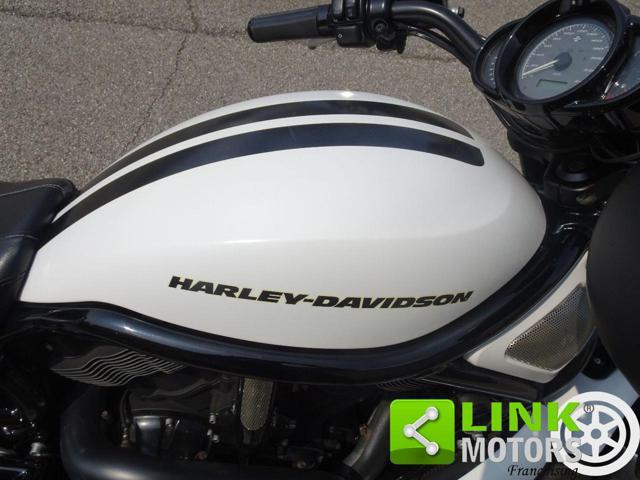 HARLEY-DAVIDSON V-Rod VR1