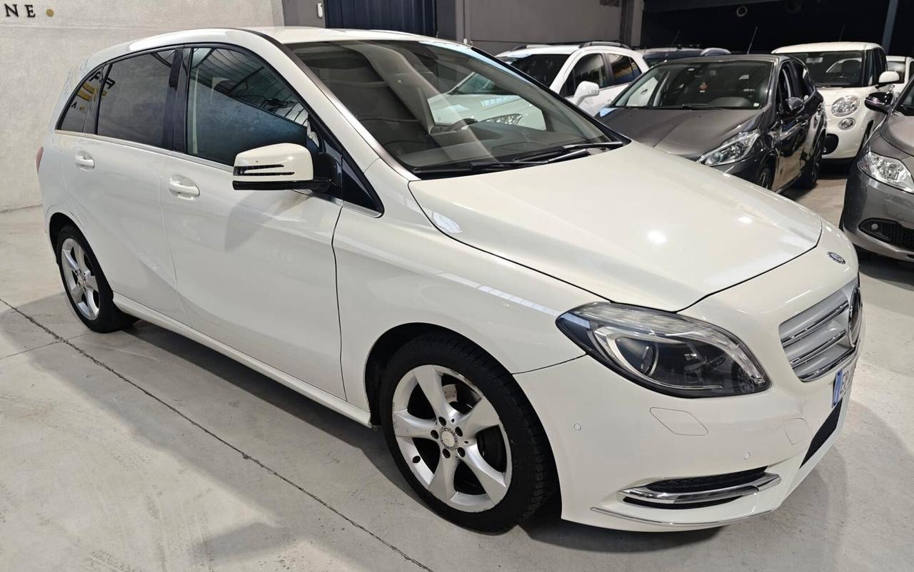 Mercedes-benz B 180 Premium Led Navigatore pelle Neopatentati