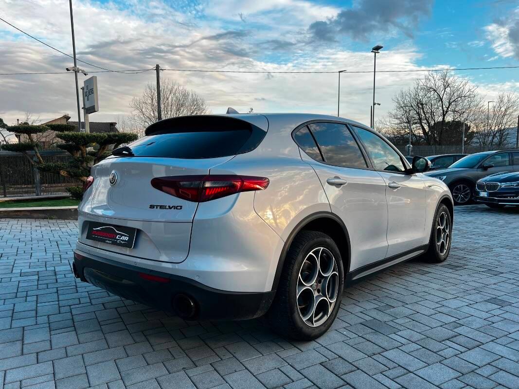 Alfa Romeo Stelvio 2.2 t Sprint Q4 190cv auto