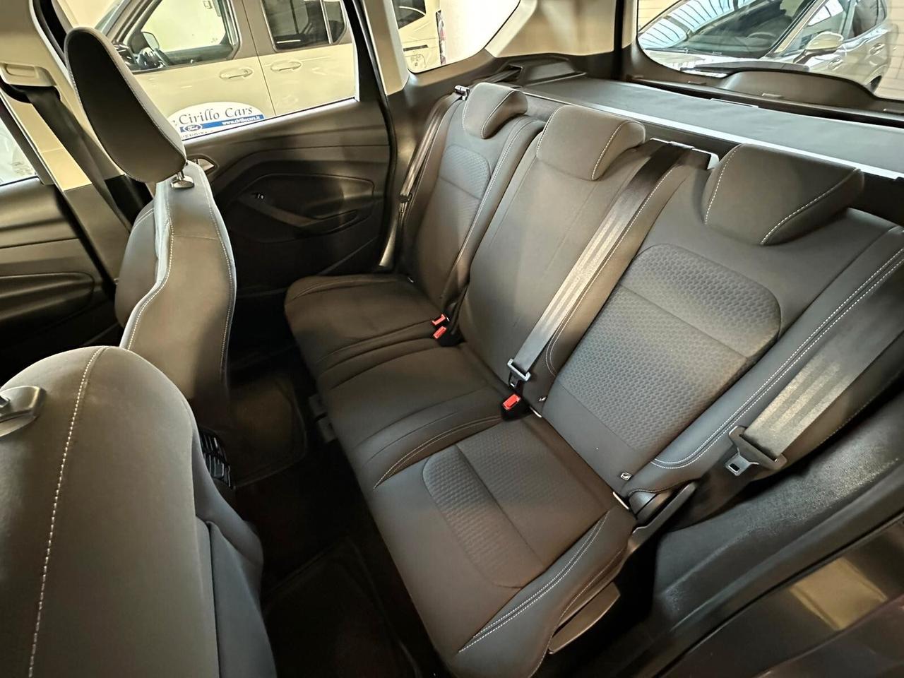 Ford Kuga 1.5 TDCI 120 CV S&S 2WD Titanium