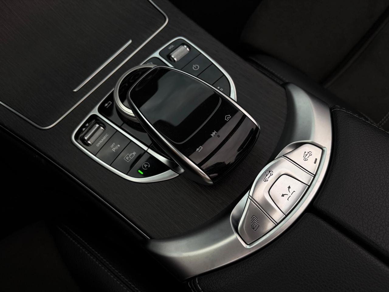 C 200 Auto EQ-Boost Cabrio Premium Plus