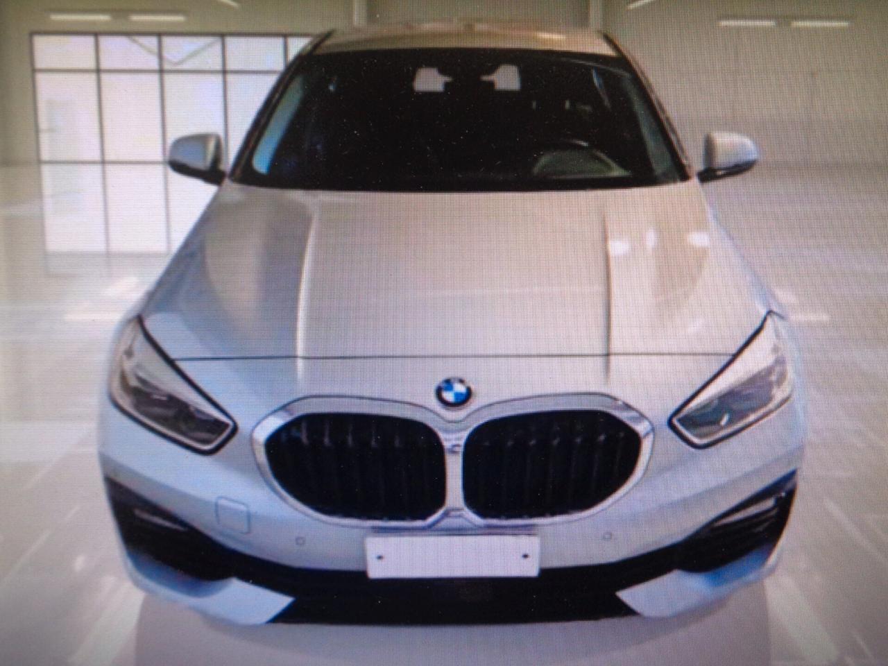 Bmw 116 116d 5p. Business Advantage