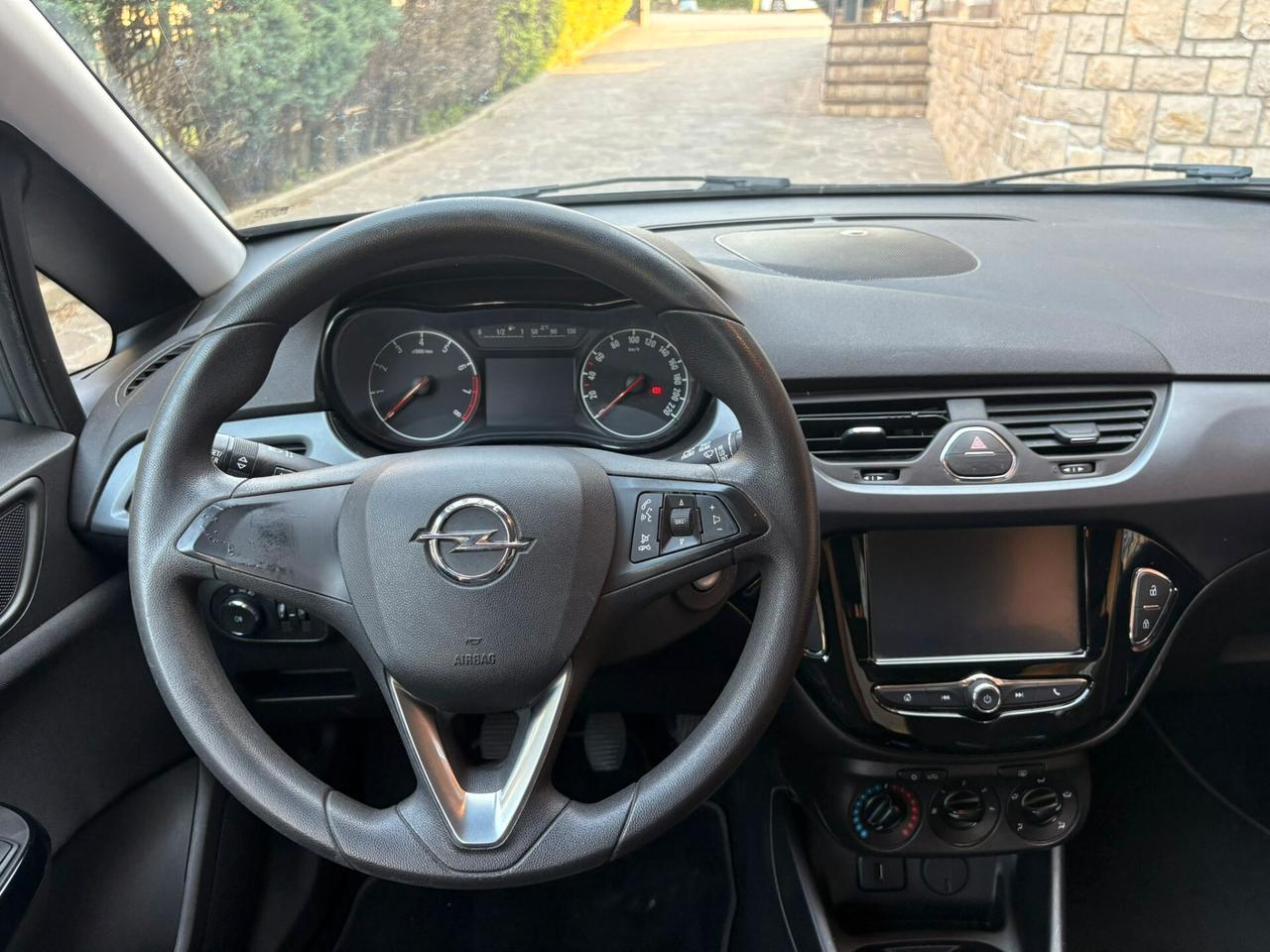 Opel Corsa 1.2 5 porte