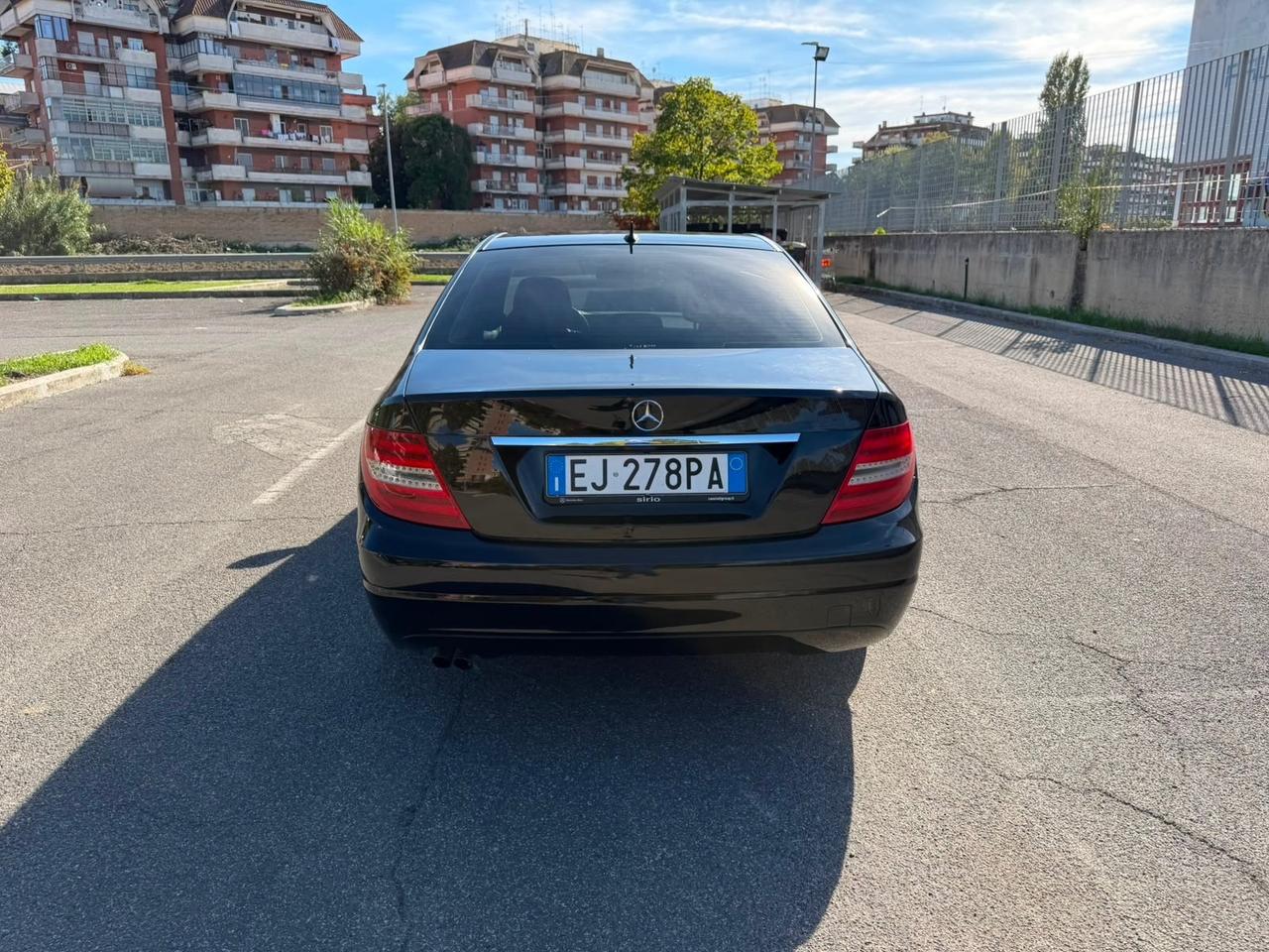 Mercedes-benz C 200 220 CDI BlueEFFICIENCY Elegance