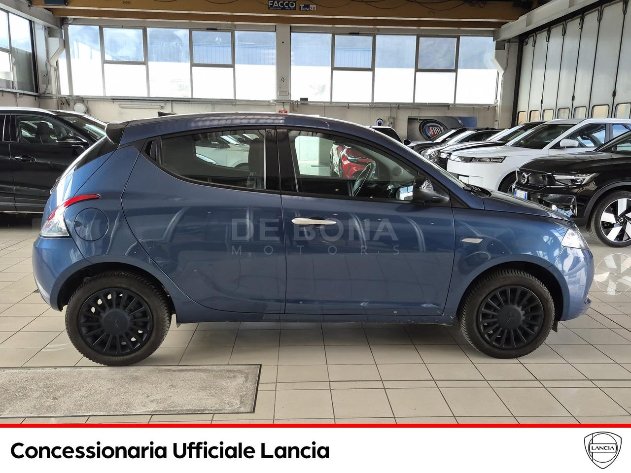 Lancia Ypsilon 1.0 firefly hybrid gold s&s 70cv