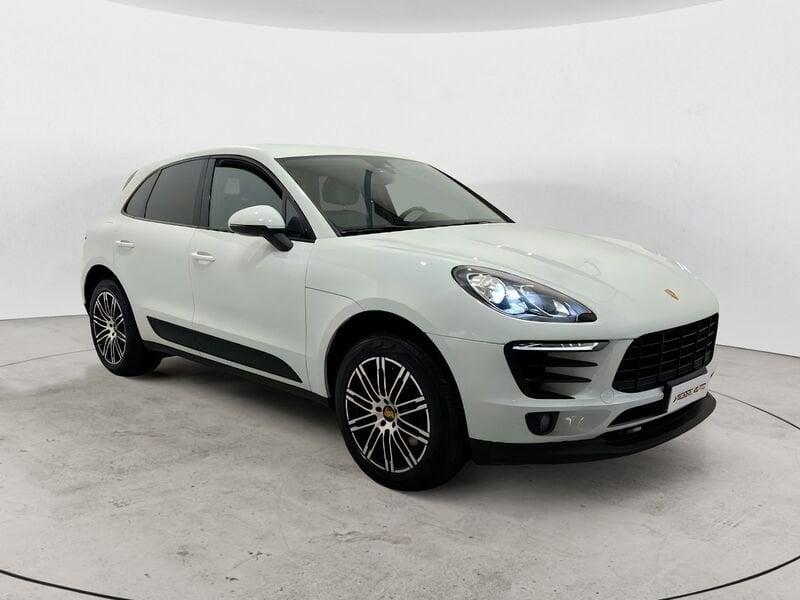 Porsche Macan 2.0 252cv