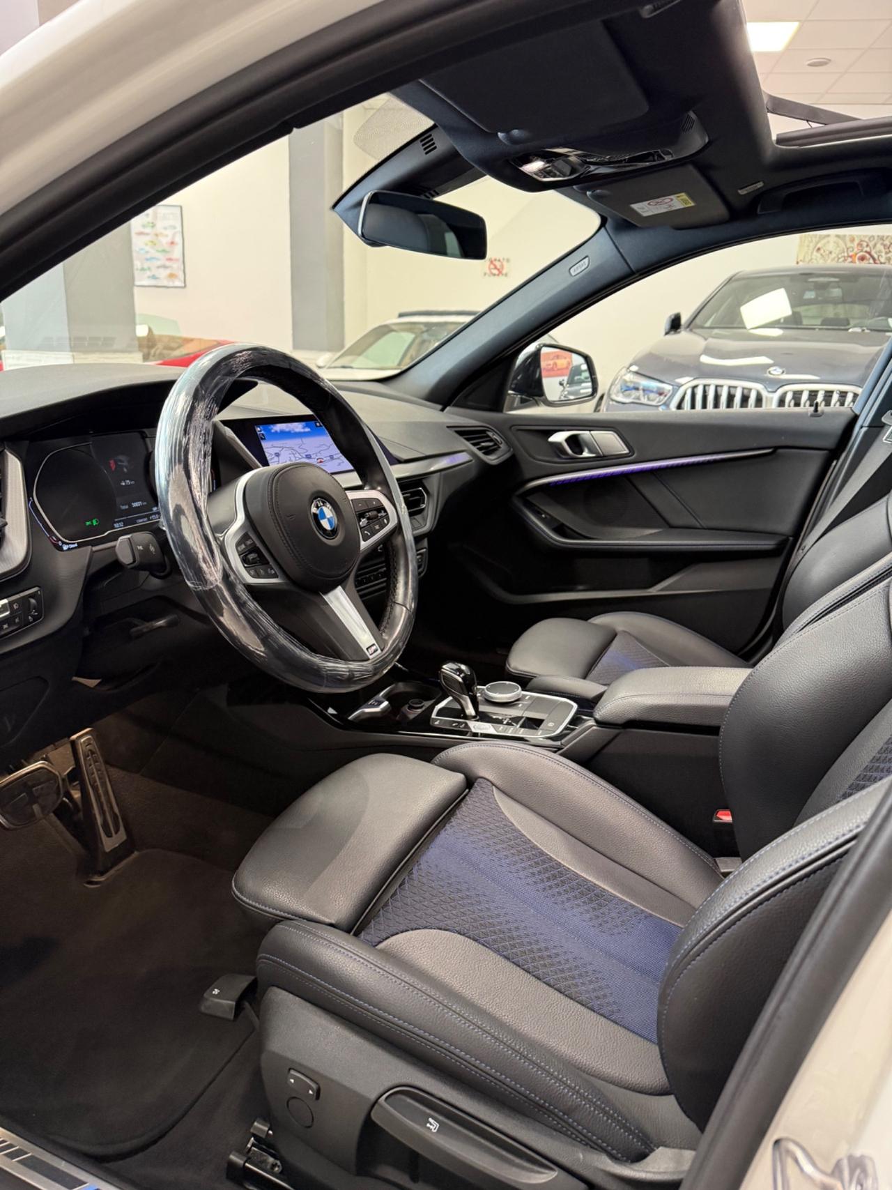 Bmw 116 116d 5p. Msport