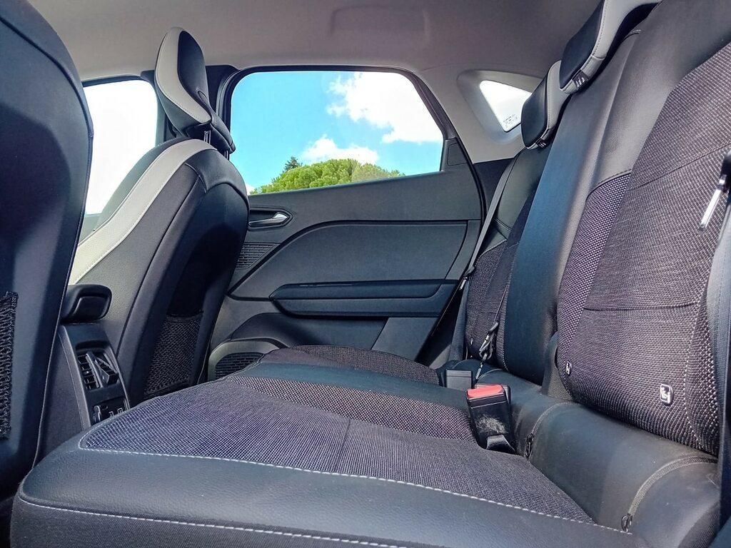 Renault Captur 1.6 Hybrid Intens E-Tech Auto