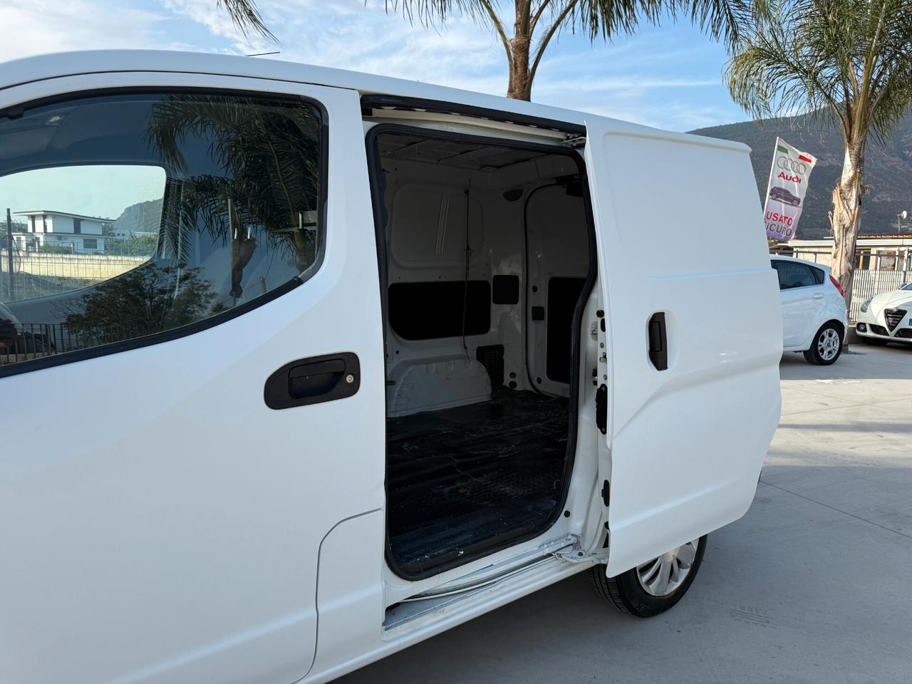 NISSAN NV 200 ANNO 2014 1.5 DIESEL 90 CV