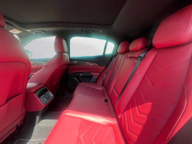 MASERATI Grecale MHEV 330 CV AWD Modena
