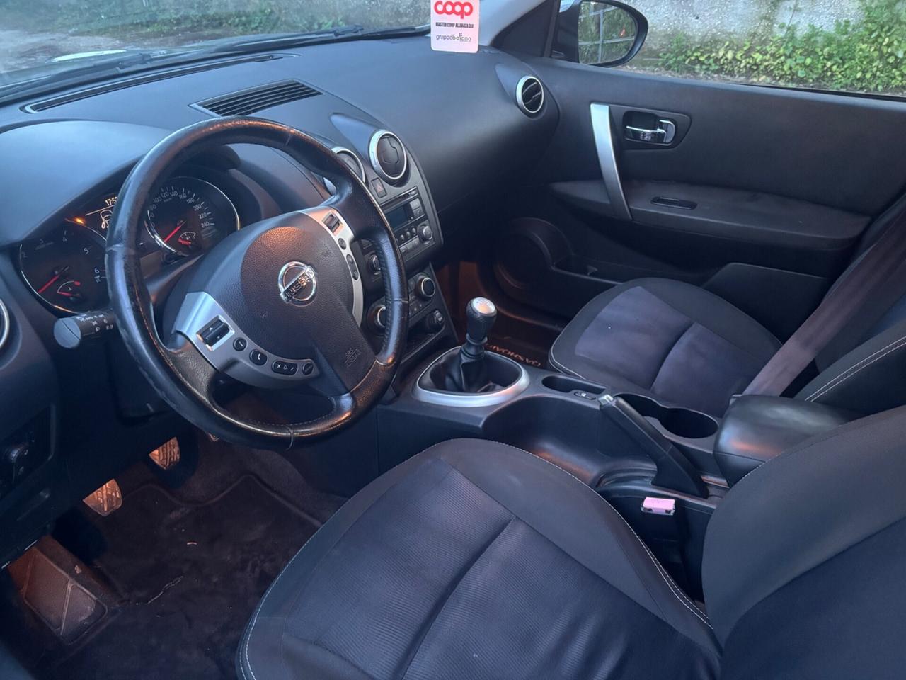 NISSAN QASHQAI 1.5 dCi Tekna 7p - 2011