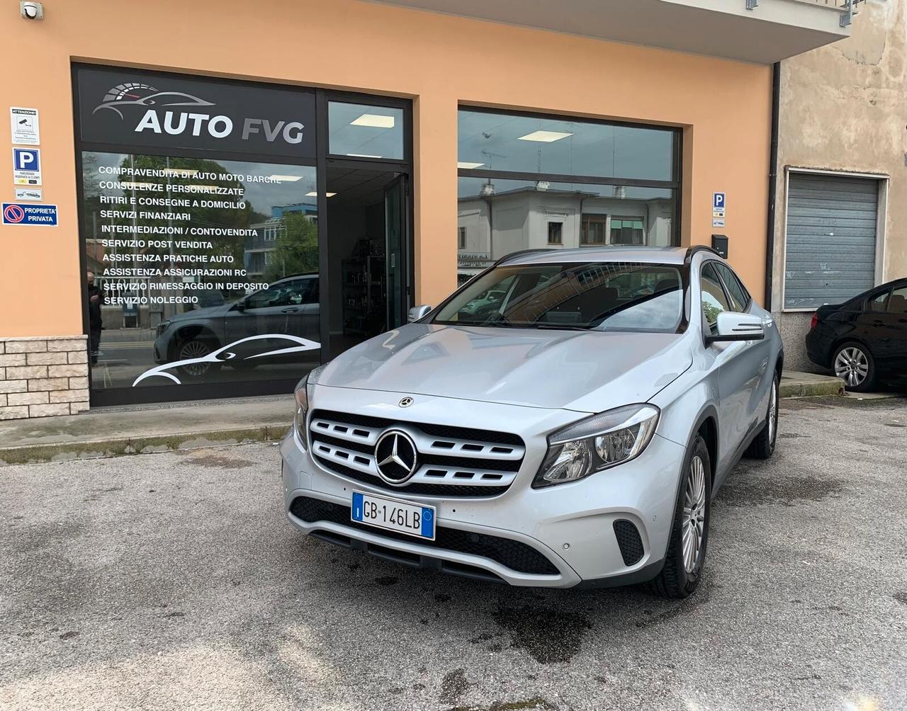 Mercedes-benz GLA 180 Business NEOPAT.