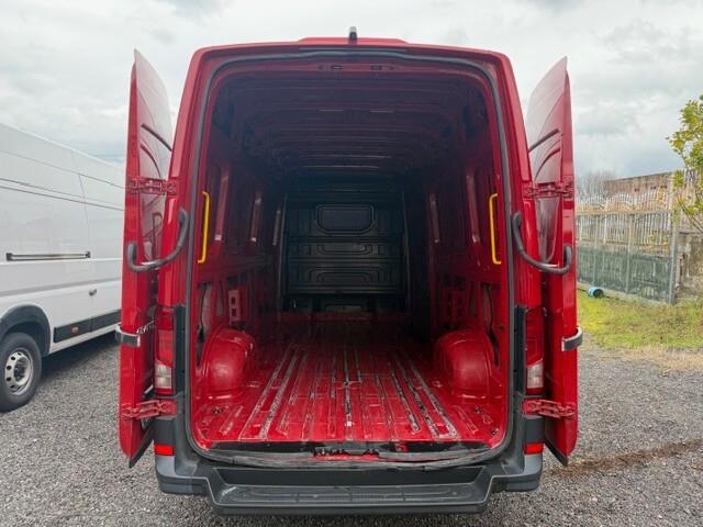 Volkswagen Crafter 35 2.0 TDI 140CV PL-TA Furgone Business
