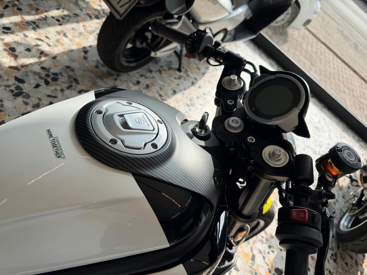 Cf Moto 700CL-X Sport