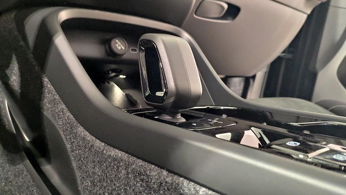 VOLVO Xc40 B3 Mild Hybrid Automatico Plus Dark