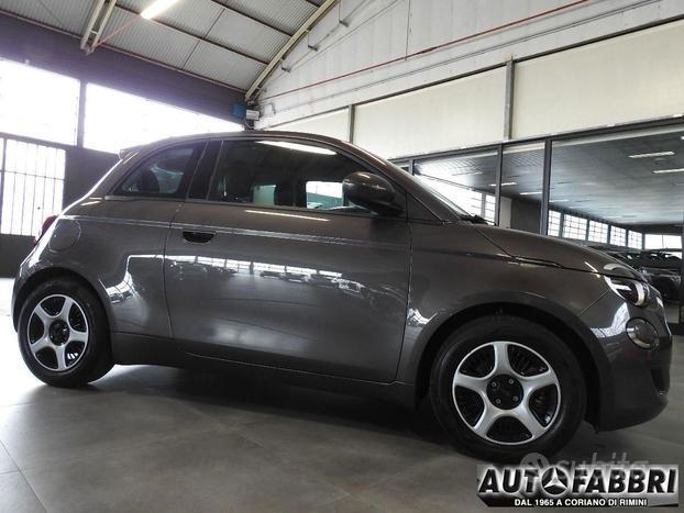 FIAT - 500 E - 500 Passion Berlina Car Play+