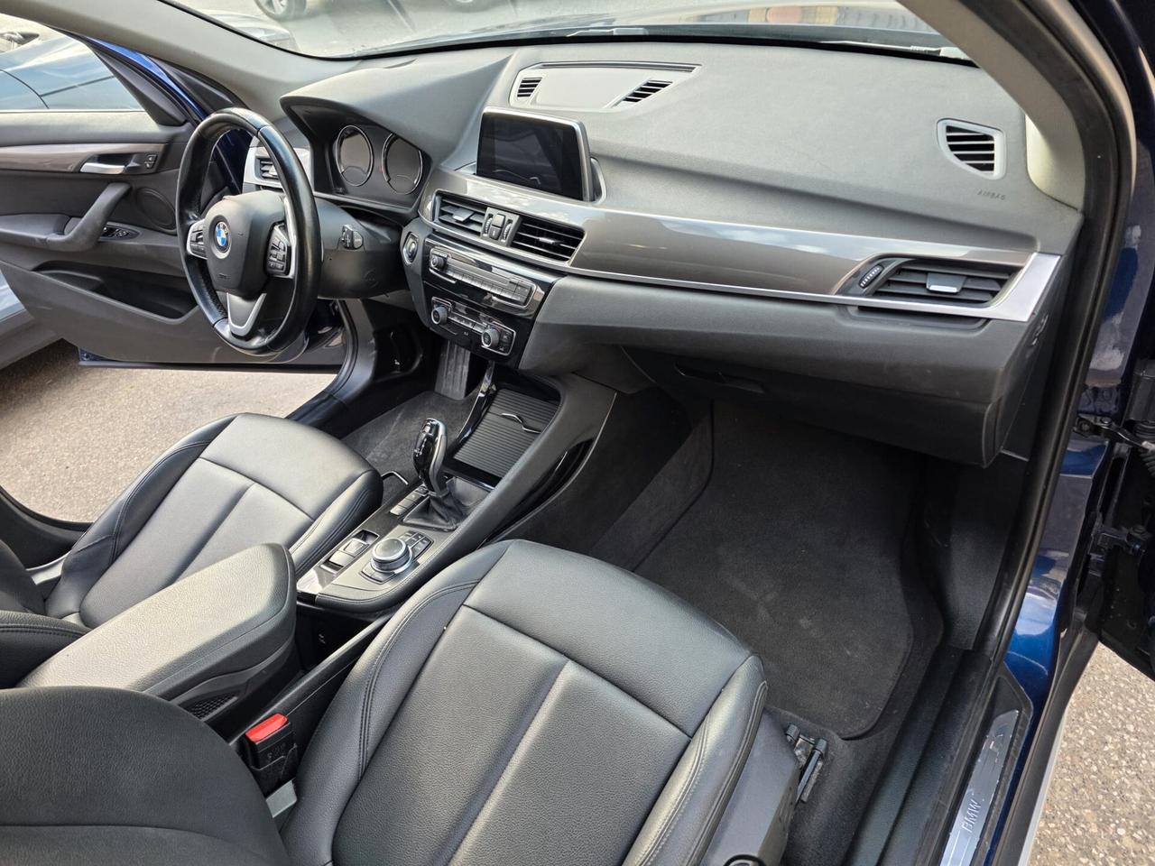 Bmw X1 xDrive18d xLine tettuccio , LED, pelle