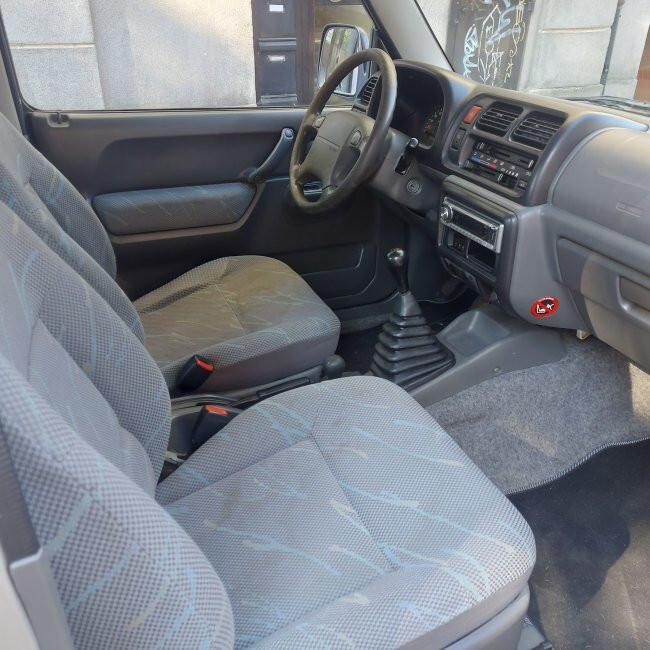 Suzuki Jimny 1.3i 16V cat 4WD JLX