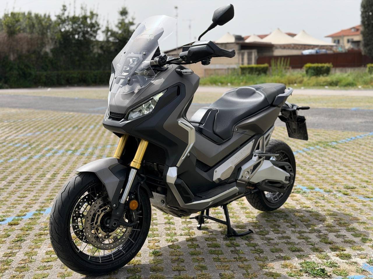 HONDA X-ADV 750 DCT