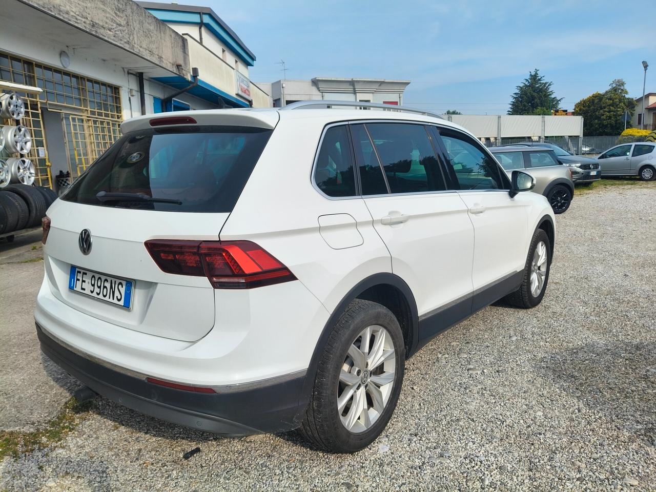 Volkswagen Tiguan 2.0 TDI SCR DSG 4MOTION Business BMT