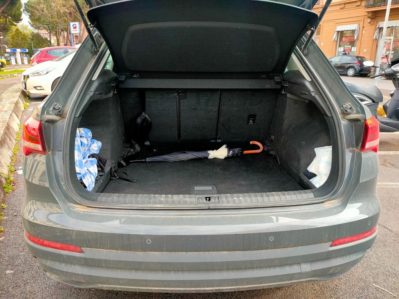 Audi Q3 35 TDI Business Advanced