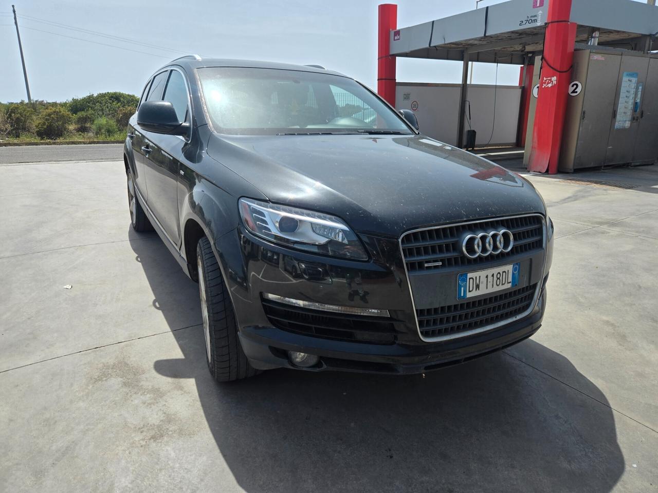 Audi Q7 3.0 V6 TDI 240 CV quattro tiptronic
