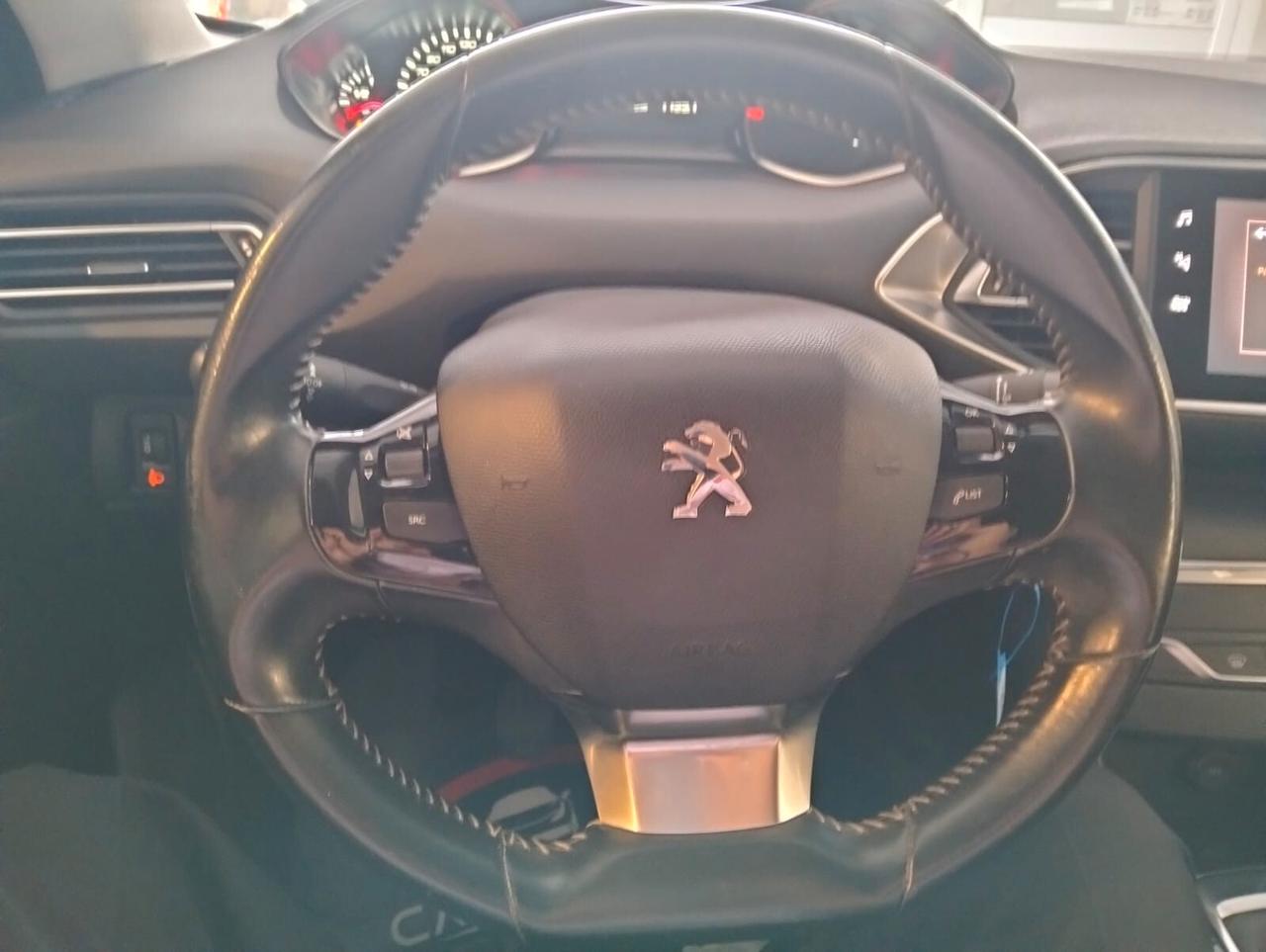 Peugeot 308 BlueHDi 130 S&S Business