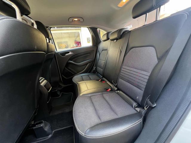 MERCEDES-BENZ B 200 d Automatic Premium