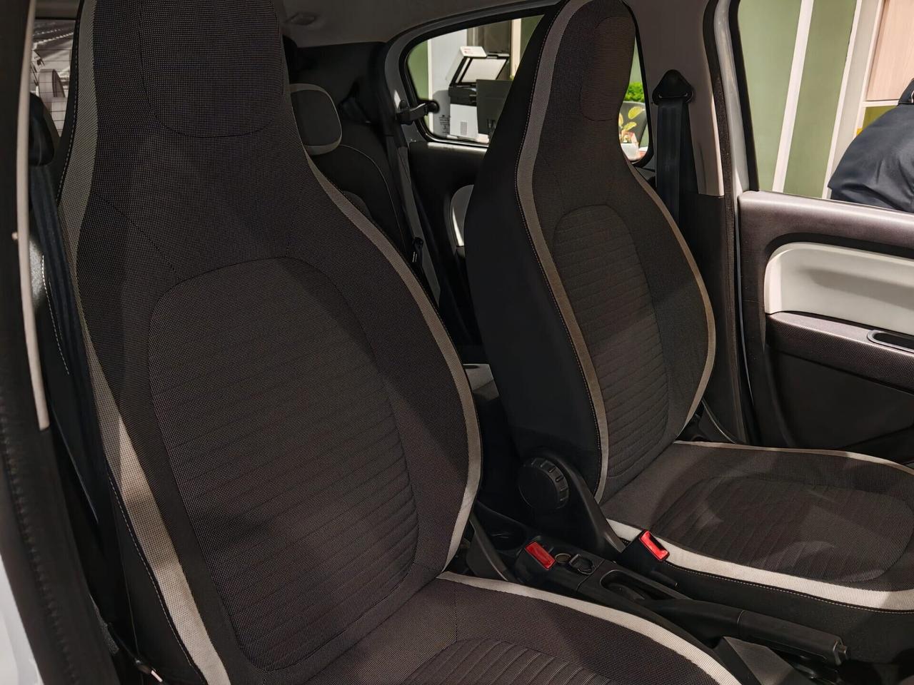 Renault Twingo TCe 90 CV EDC Lovely