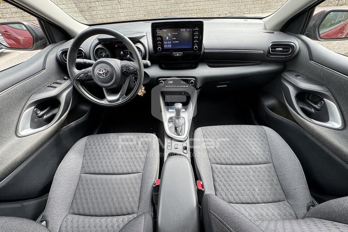 TOYOTA Yaris 1.5 Hybrid 5 porte Lounge