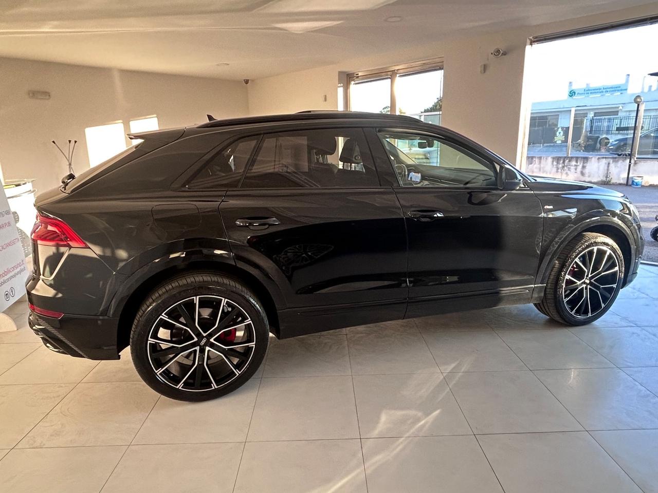 Audi Q8 50 TDI 286 CV quattro Sport black Edition