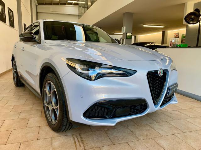 Alfa Romeo Stelvio Stelvio 2023 2.0 T Sprint Q4 280cv auto - 25.790km